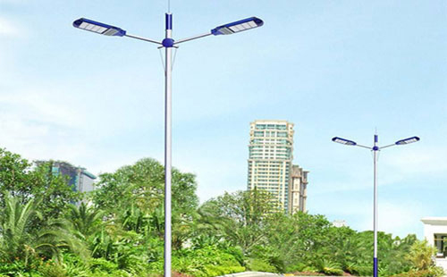 尼木太阳能路灯地脚螺栓规格：防止倾倒的关键