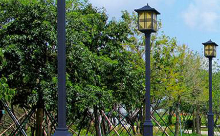 太阳能尼木庭院灯价格为何差三倍？关键看这几点